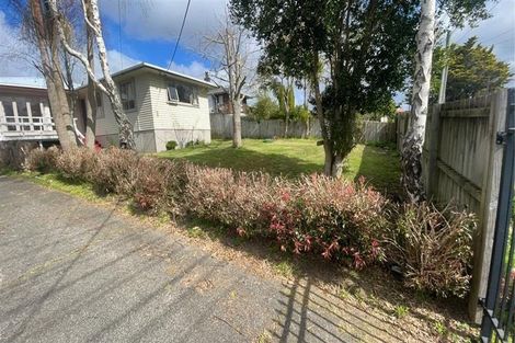 Photo of property in 39 Vera Road, Te Atatu South, Auckland, 0610