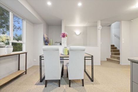 Photo of property in 2/10 Foley Place, Torbay, Auckland, 0632