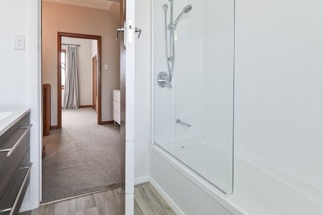 Photo of property in 302 Charles Street, Saint Leonards, Hastings, 4120