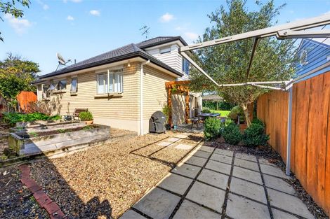 Photo of property in 3 Zefiro Drive, Massey, Auckland, 0614