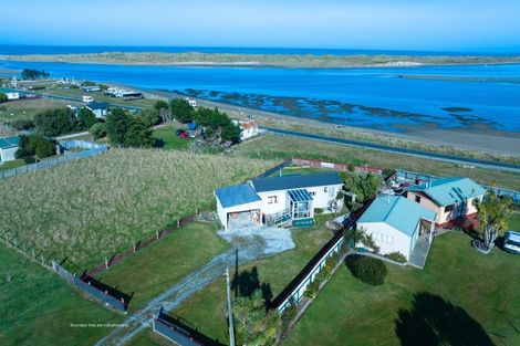 Photo of property in 10 Neva Street, Fortrose, Invercargill, 9875