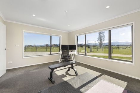 Photo of property in 250 Hughes Line, West Taratahi, Masterton, 5887