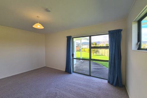 Photo of property in 6 Courthouse Lane, Coromandel, 3506