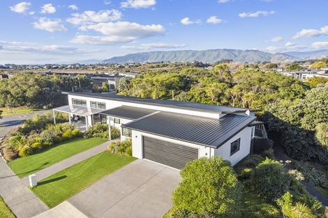 Photo of property in 12 Takahe Drive, Paraparaumu Beach, Paraparaumu, 5032