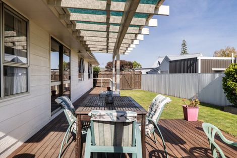 Photo of property in 43 Ryan Crescent, Greenmeadows, Napier, 4112