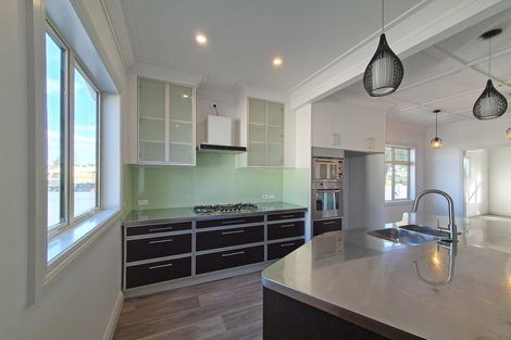 Photo of property in 92 Munroe Street, Napier South, Napier, 4110