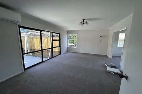 Photo of property in 39 Diana Drive, Glenfield, Auckland, 0627