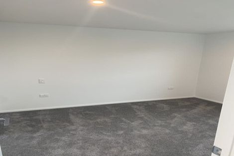 Photo of property in 1/2 Jadewynn Drive, Massey, Auckland, 0614