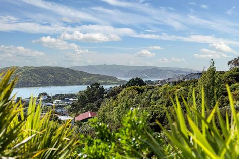 Photo of property in 35 Halladale Road, Papakowhai, Porirua, 5024