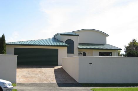 Photo of property in 25 Karamea Street, Whalers Gate, New Plymouth, 4310