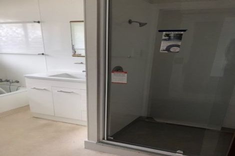 Photo of property in 43b Ludlam Crescent, Woburn, Lower Hutt, 5010