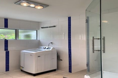 Photo of property in 2/103 Sunset Road, Totara Vale, Auckland, 0632