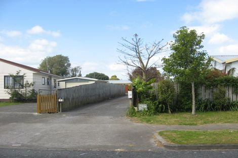 Photo of property in 6 Templeton Place, Clendon Park, Auckland, 2103