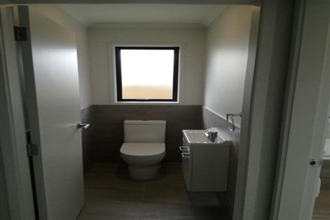 Photo of property in 32 Regis Park Drive, Pukekohe, 2120