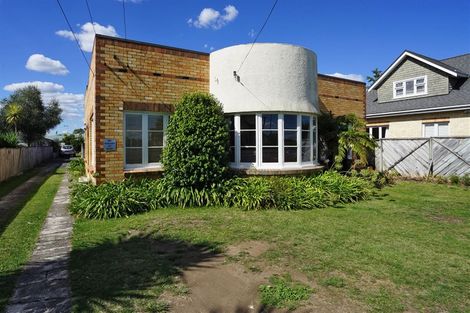 Photo of property in 12 Grey Street, Hamilton East, Hamilton, 3216