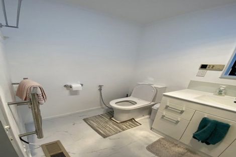 Photo of property in 33 Omapere Street, Whitby, Porirua, 5024