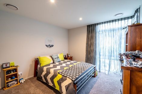 Photo of property in 4 Eden Close, Wanaka, 9305