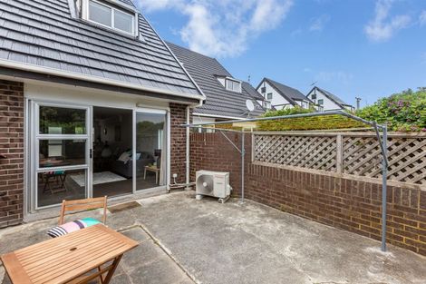 Photo of property in 9/31 Mana Avenue, Titahi Bay, Porirua, 5022