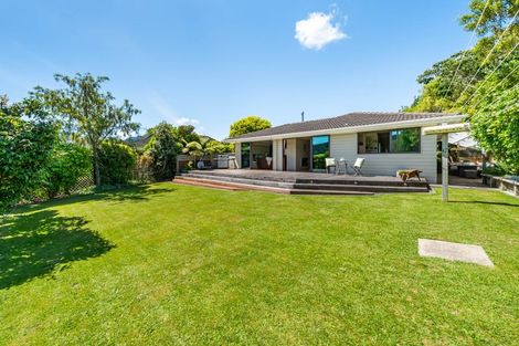 Photo of property in 43c Dowling Grove, Silverstream, Upper Hutt, 5019