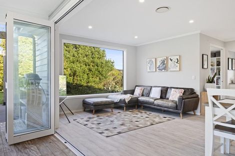 Photo of property in 1557 Waiuku Road, Waiuku, 2681