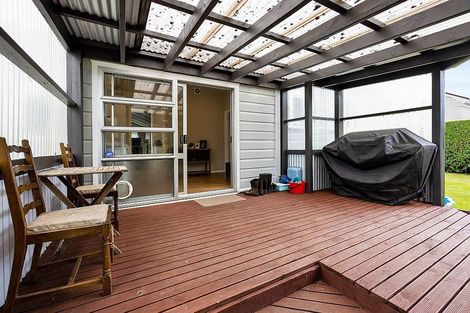 Photo of property in 60 Stanners Street, Eltham, 4322