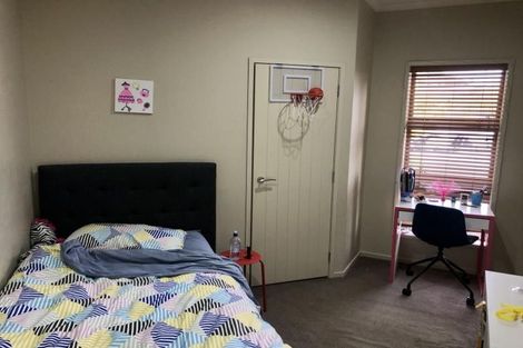 Photo of property in 2 Somerton Drive, Huntington, Hamilton, 3210