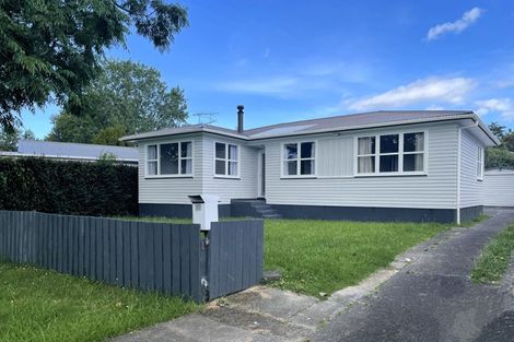 Photo of property in 27 Universal Drive, Henderson, Auckland, 0610