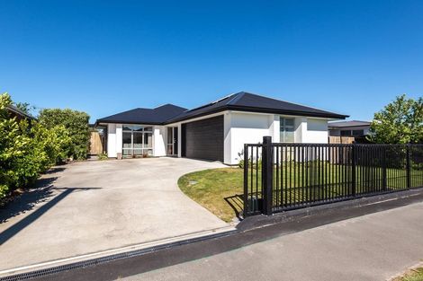 Photo of property in 31 Reginald Street, Burwood, Christchurch, 8083