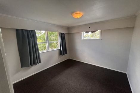 Photo of property in 33 School Road, Te Atatu South, Auckland, 0610
