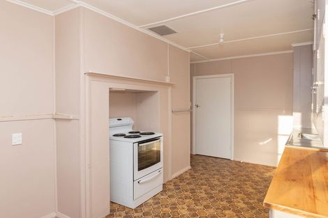 Photo of property in 21 Colvin Street, Westport, 7825
