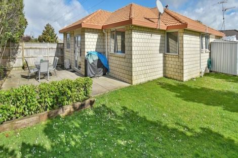 Photo of property in 15 Morewa Place, Takanini, 2112