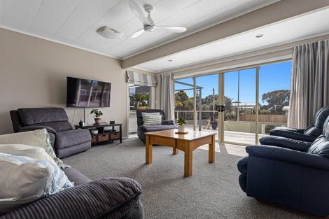 Photo of property in 252 Pohutukawa Avenue, Ohope, 3121