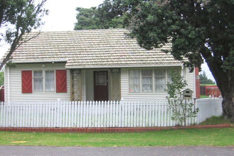 Photo of property in 31 Pirie Crescent, Moera, Lower Hutt, 5010