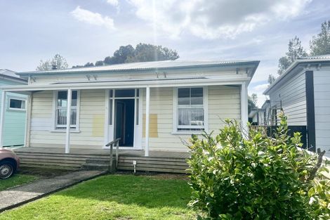 Photo of property in 24 Cole Street, Dannevirke, 4930