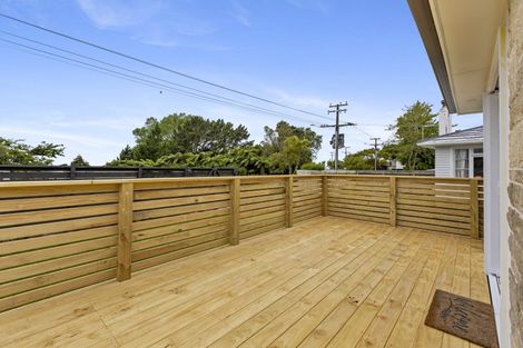 Photo of property in 14 Cowling Road, Hurdon, New Plymouth, 4310