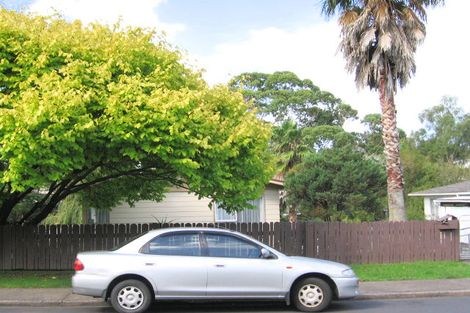 Photo of property in 28 Aquarius Avenue, Glen Eden, Auckland, 0602