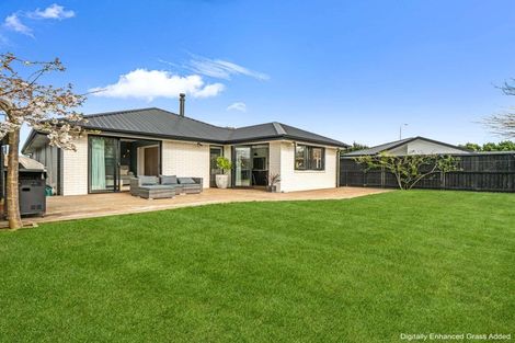 Photo of property in 33 Tara Crescent, Woodend, 7610