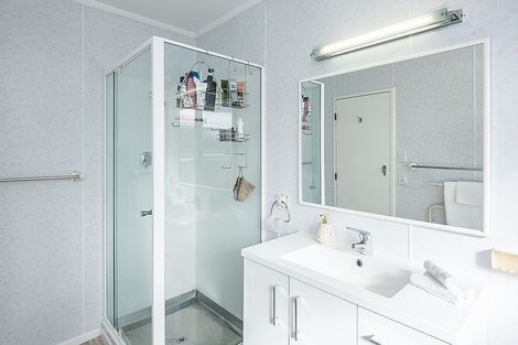 Photo of property in 2 Cranwell Street, Churton Park, Wellington, 6037