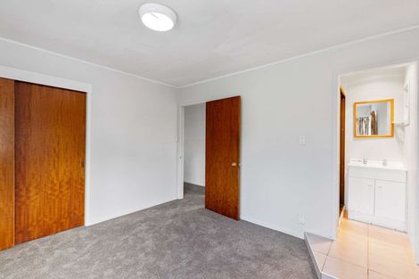 Photo of property in 204 Don Buck Road, Massey, Auckland, 0614