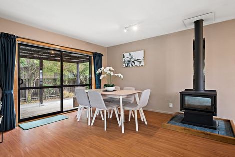 Photo of property in 30 Sarabande Avenue, Redwood, Christchurch, 8051