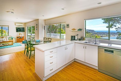 Photo of property in 2 Tairua Heights, Tairua, 3508