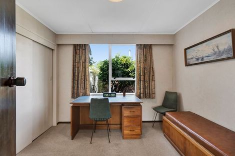 Photo of property in 13 Quin Crescent, Hawera, 4610