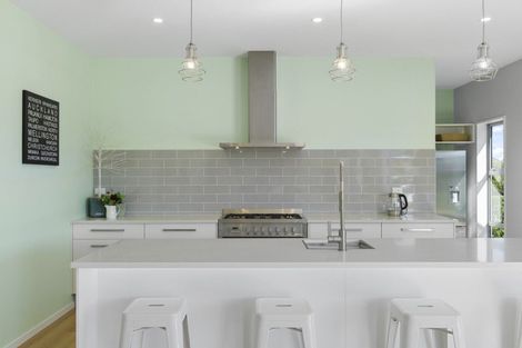 Photo of property in 14 Whitcombe Place, Darfield, 7571