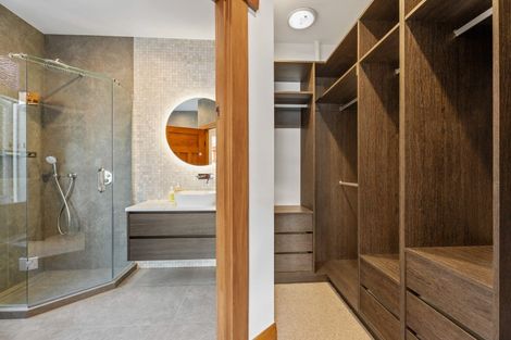 Photo of property in 1/118 Wheturangi Road, Greenlane, Auckland, 1051