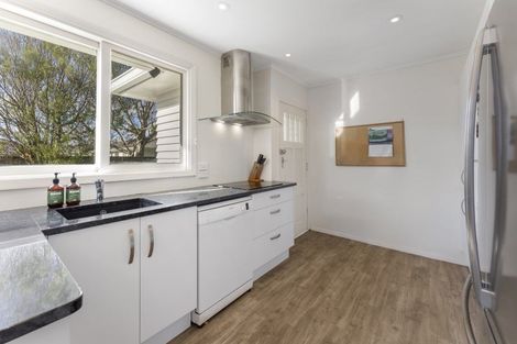 Photo of property in 5 Prouse Grove, Silverstream, Upper Hutt, 5019