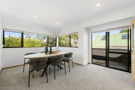 Photo of property in 2/14 Raleigh Road, Northcote, Auckland, 0627