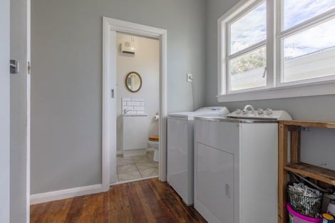 Photo of property in 66 Watts Street, Waipawa, 4210