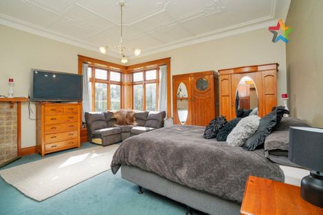 Photo of property in 1 Home Street, Winton, 9720