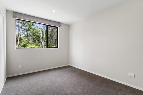 Photo of property in 46 Tokai Place, Glen Eden, 0602