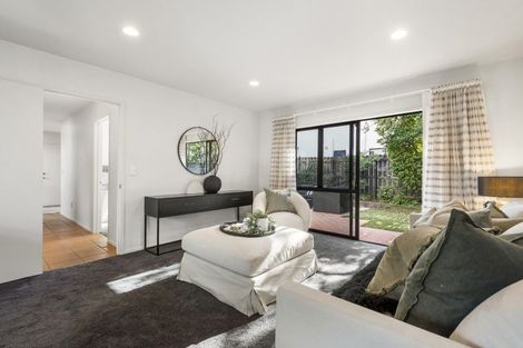 Photo of property in 10 Derby Downs Place, Ellerslie, Auckland, 1051